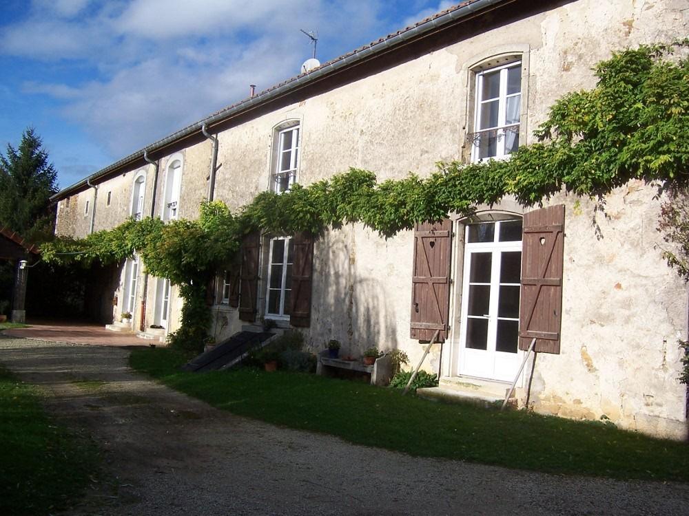 La Maison De Marie-Claire Doncourt-sur-Meuse Екстериор снимка
